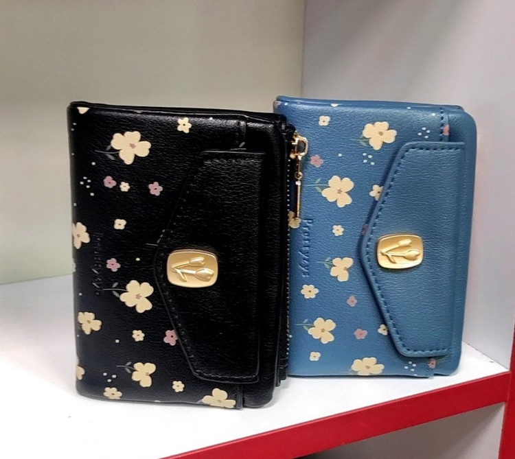 کیف پول زنانه وارداتی پرتیز کد Ls25/04